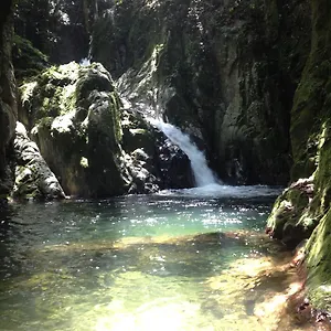 https://ebano-verde-waterfall-and-ecolodge.comcaribbean.com